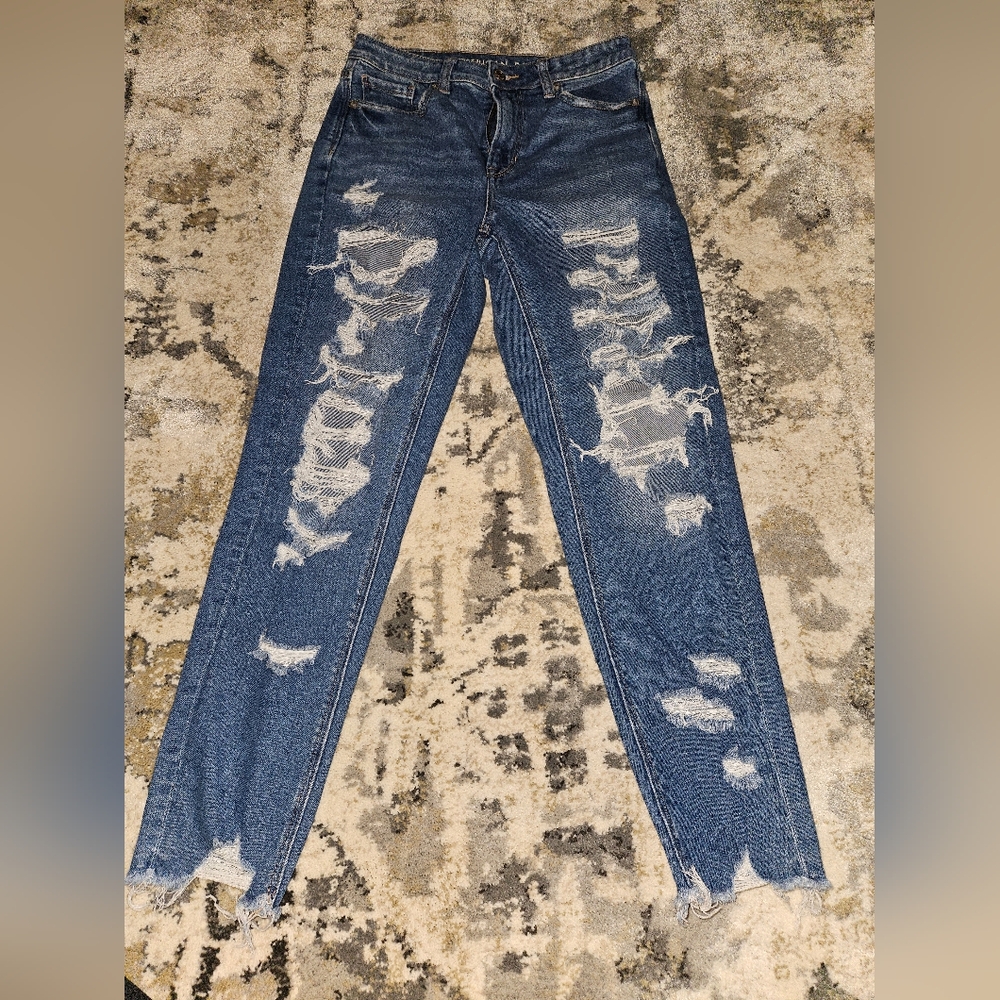 AEO mom jean